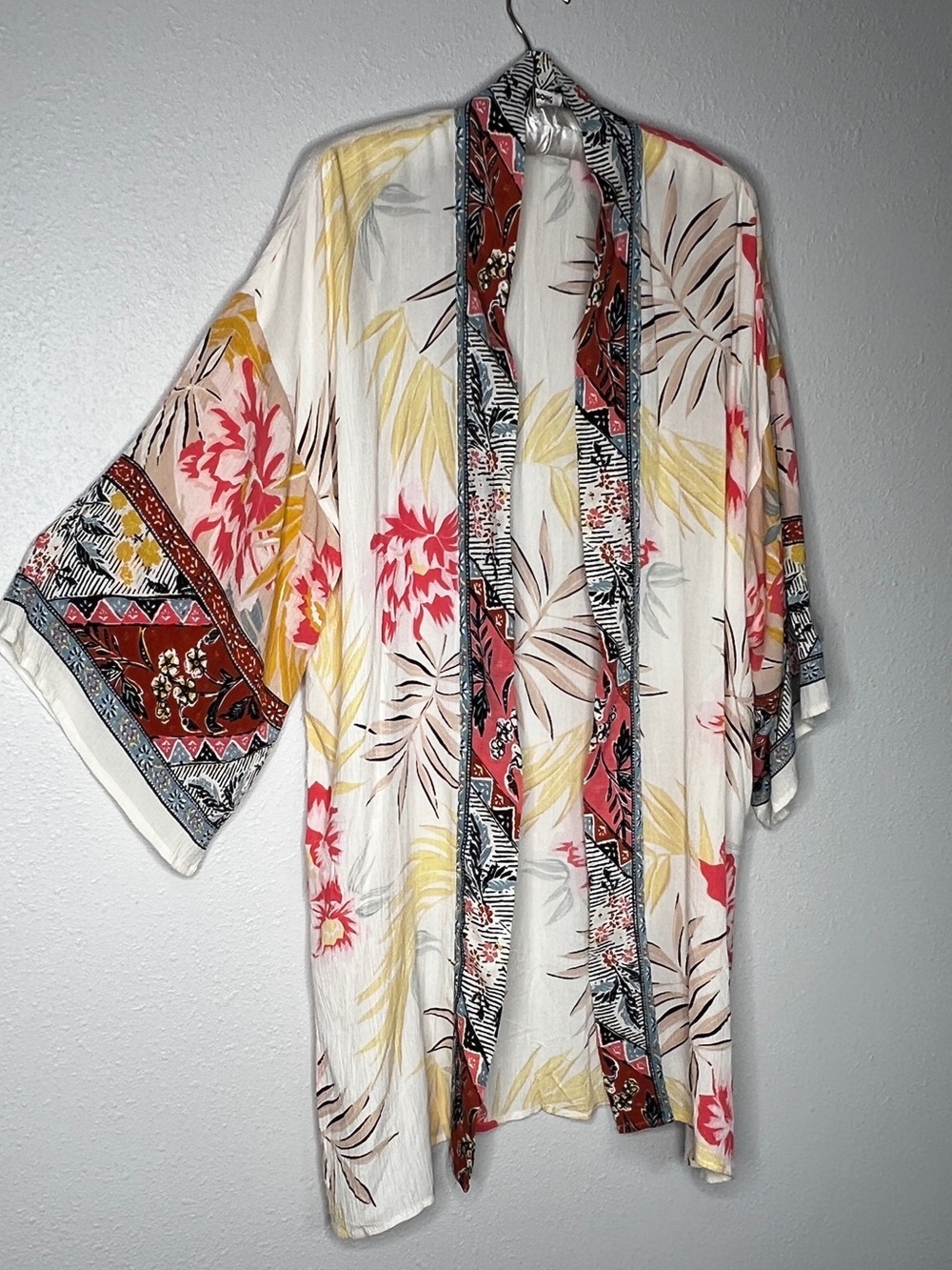 Billabong Fire Nights Beach CoverUp Kimono Boho Festival Vibrant Floral Tropical - Picture 2 of 9